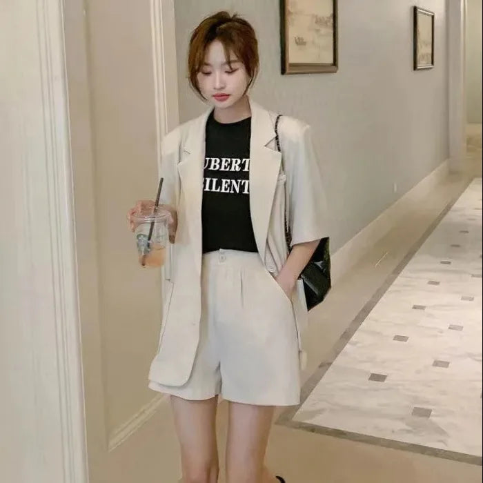 Fashionable thin women's suit; 2025 summer new Korean version of casual suit jacket and shorts two-piece set; formal attire